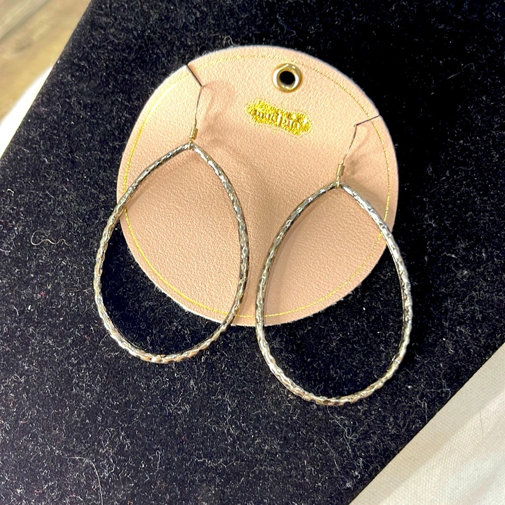 Really cute western silver